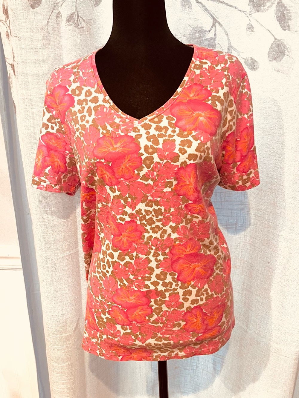🌺 Falls Creek XL Pink/Coral Floral Olive/Taupe Leopard Print V-Neck Stretch Top